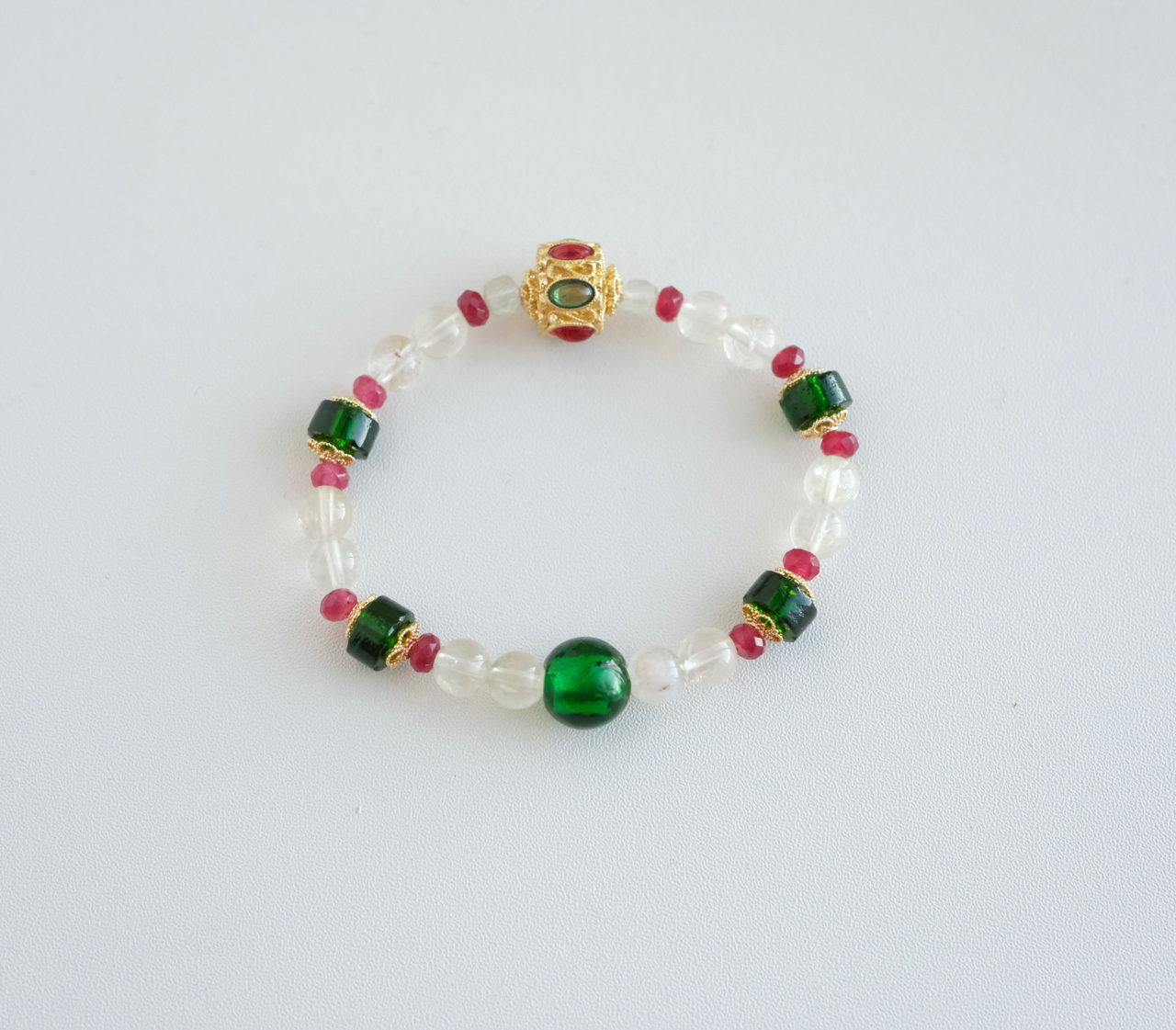 Green & Red Beaded Bracelet – Bright Mix